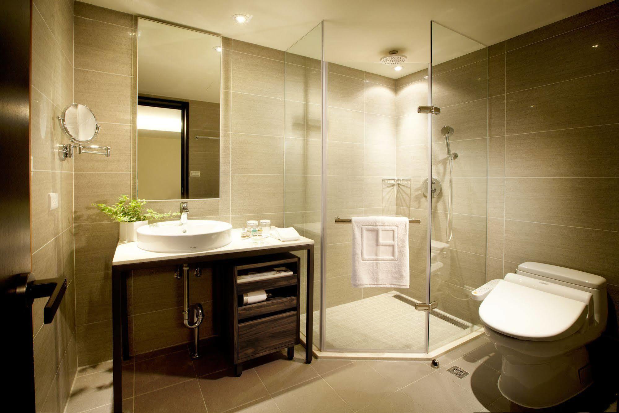 The Corner House Hotel Тайпей Екстериор снимка