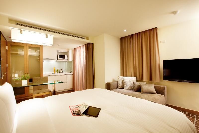 The Corner House Hotel Тайпей Екстериор снимка